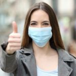 Dicen que con mascarillas, la gente se ve más hermosa. La ciencia ha averiguado por qué