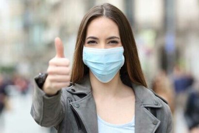 Dicen que con mascarillas, la gente se ve más hermosa. La ciencia ha averiguado por qué