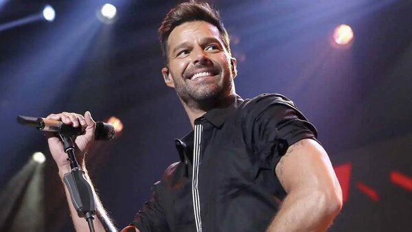 "Livin' la vida loca" de Ricky Martin es declarado patrimonio musical