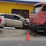 Auto impacta contra vehículo repartidor de gaseosas en Quepepampa