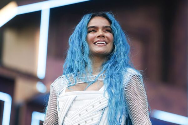 Karol G olvidó la Letra de Tusa en pleno concierto en Colombia, mira como lo disimuló