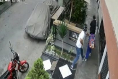 Delincuente amenazó a madre y escolar de 11 años para robarle “Tira el celular o mato a tu hijo”