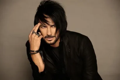 Beto Cuevas prepara concierto Unplugged a 20 años del show de La Ley para MTV