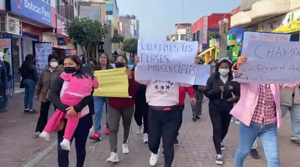 Chancay: Padres de familia reclaman se entregue nueva infraestructura del colegio César Vallejo