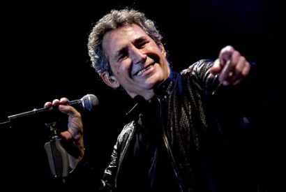 Miguel Ríos, pionero del rock español, celebra hoy 78 años.