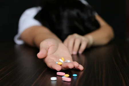 Huaral Adolescente víctima de bullying, tomó pastillas para quitarse la vida.
