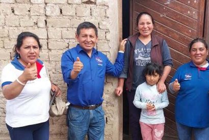 Candidato José Eustaquio recibe el cariño de su pueblo natal, Caqui.