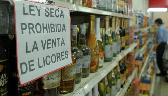 Venta de licor durante ley seca se sanciona hasta con seis meses de prisión