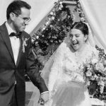 Mon Laferte se casó con el padre de su hijo: "Hasta el infinito y más allá".