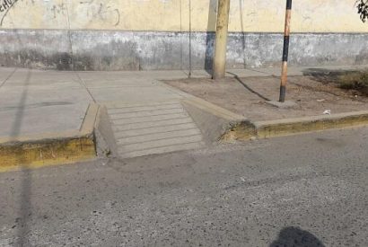 Muchas de las rampas en las veredas de Huaral son un peligro para los discapacitados