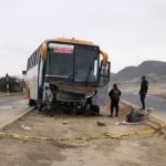 Un fallecido y dos heridos dejó brutal choque entre un bus interprovincial y una mototaxi