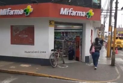 Sujeto asaltó MiFarma ubicada cerca a Plaza de Armas de Huaral