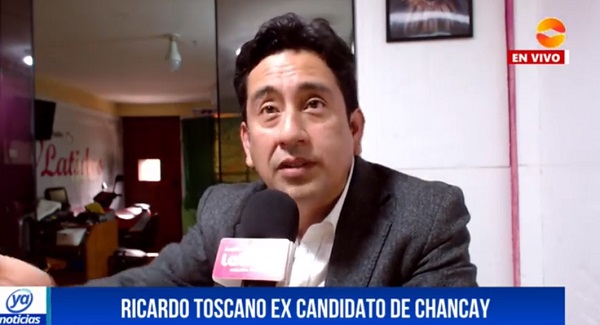 Ricardo Toscano continúa apoyando a La Cholita en la segunda vuelta
